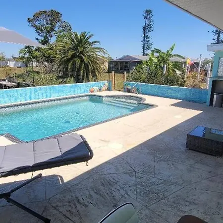 2Br,Heated Pool Vacation Home